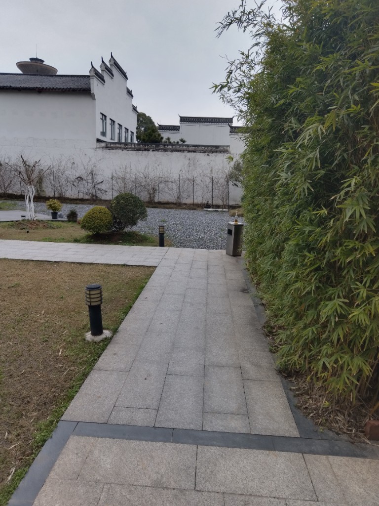 竹影石径